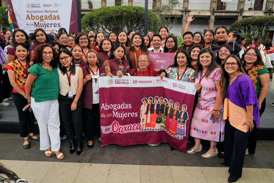 Reafirma Gobierno de Oaxaca compromiso para seguir impulsando la defensa de las mujeres