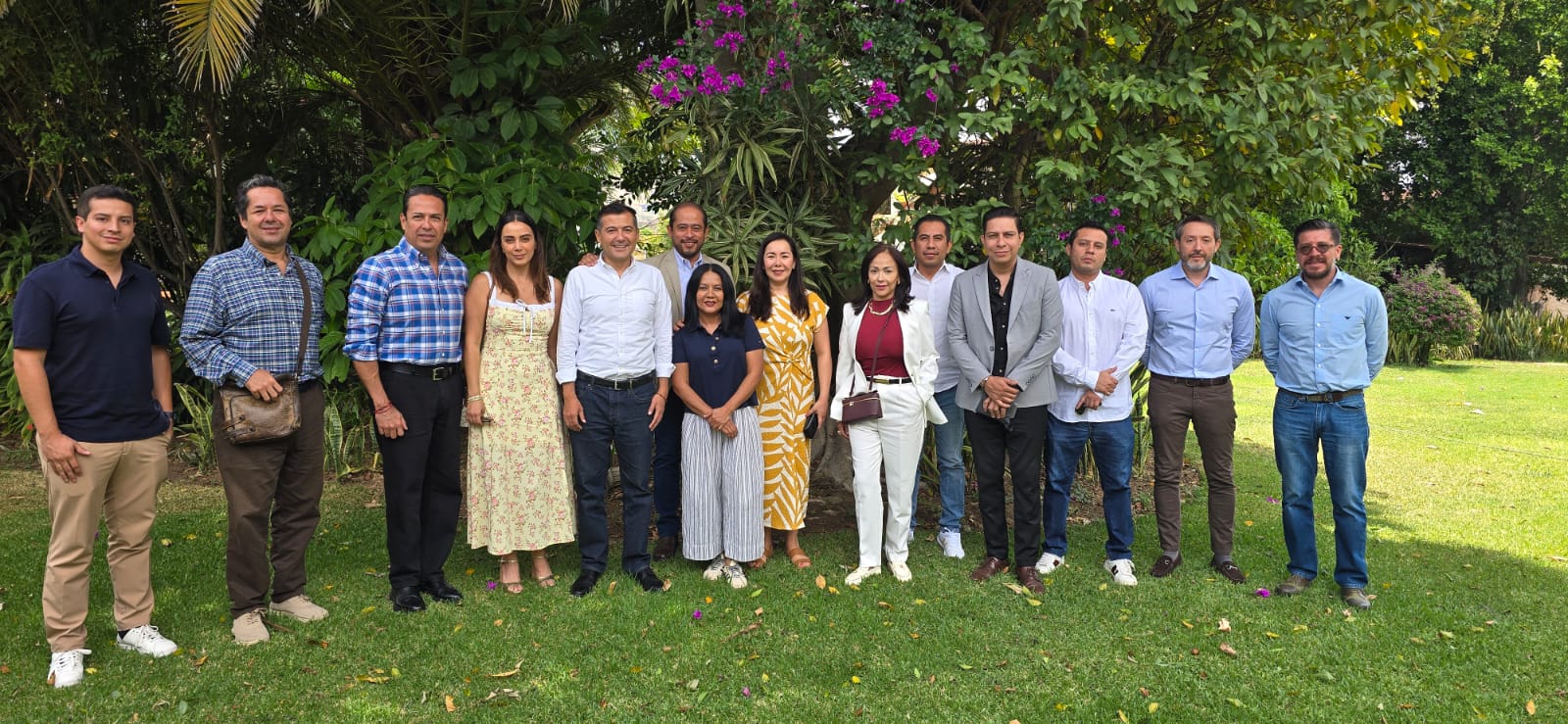 Se reúne senador Luis Alfonso Silva Romo con líderes empresariales de Oaxaca