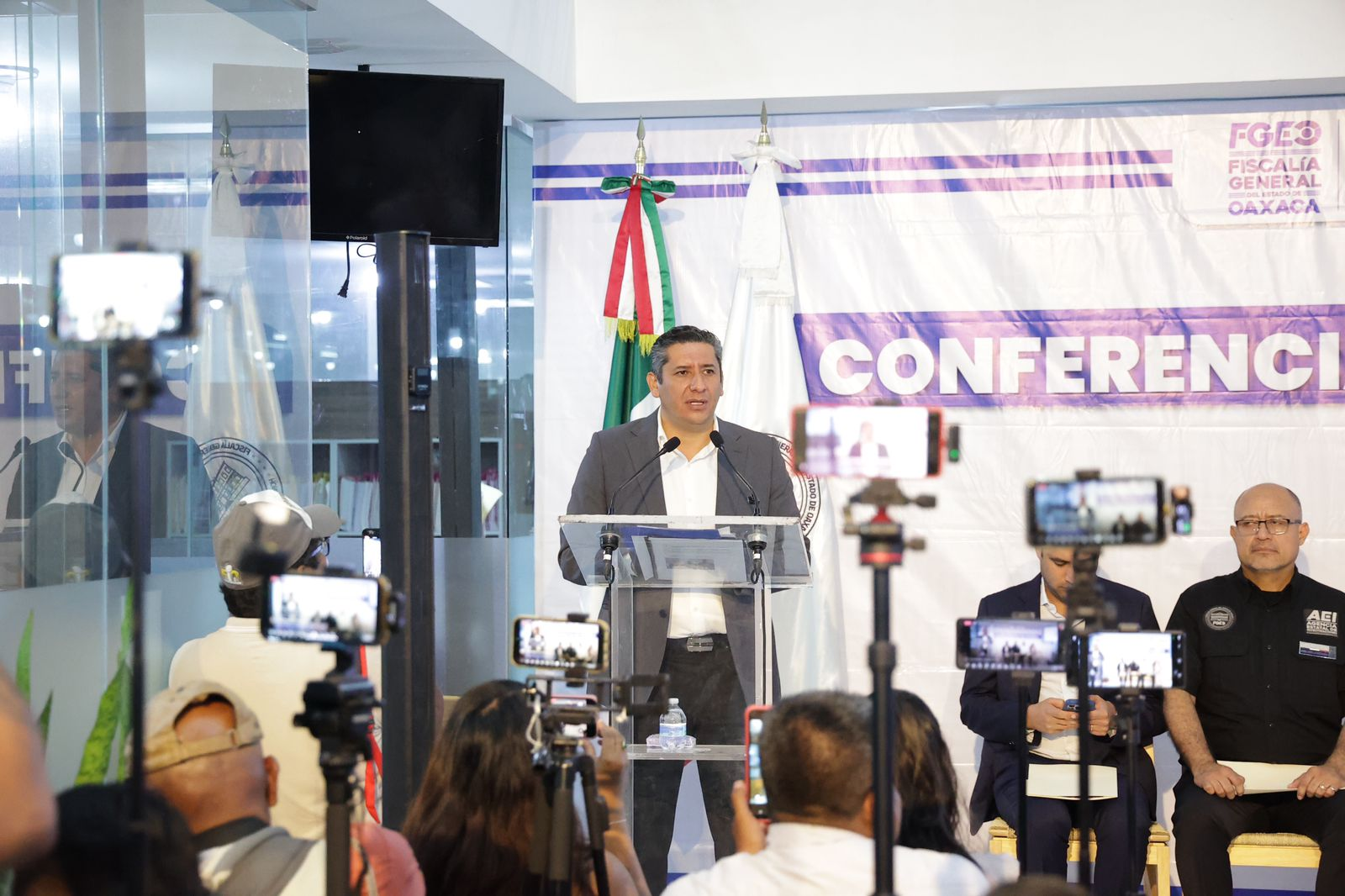 Desarticula FGEO la banda de “La Mami”, dedicada a robo de cuentahabientes, capturan a cinco personas